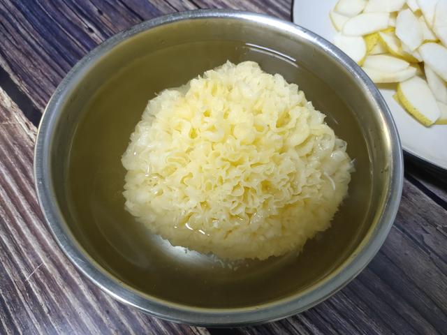 银耳怎么煮才能出胶效果好 d58e656ae294480fa140b92dde2206f0.jpeg