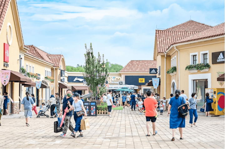 斯普瑞斯奥莱邀您共度潮酷购物季