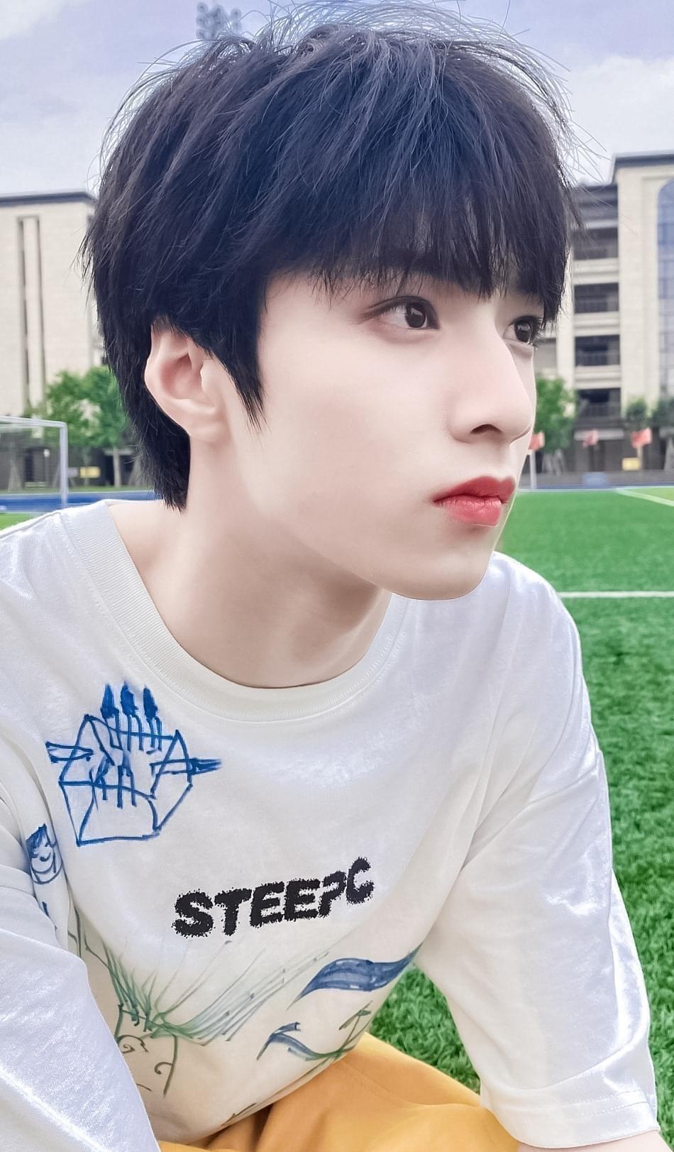 地区|时代少年团老幺刘耀文16岁了！海内外粉丝多种形式送祝福