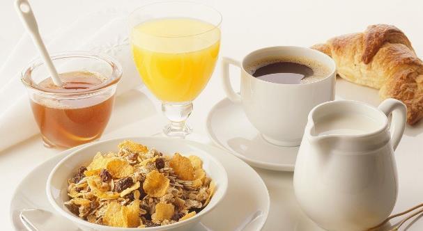 恶习|“短命鬼”吃饭时，惯有的3大“恶习”，希望你一个不占