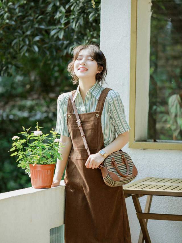 颜色 小个子女生如何穿才时髦？学会4套穿搭时尚和品位兼顾，通勤高级