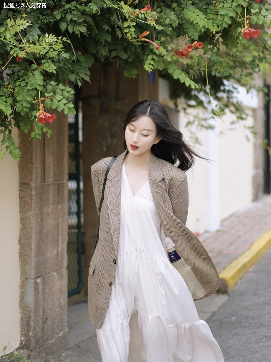 整体 秋天怎么穿洋气又保暖？试试这几款时尚单品，温柔百搭又显气质