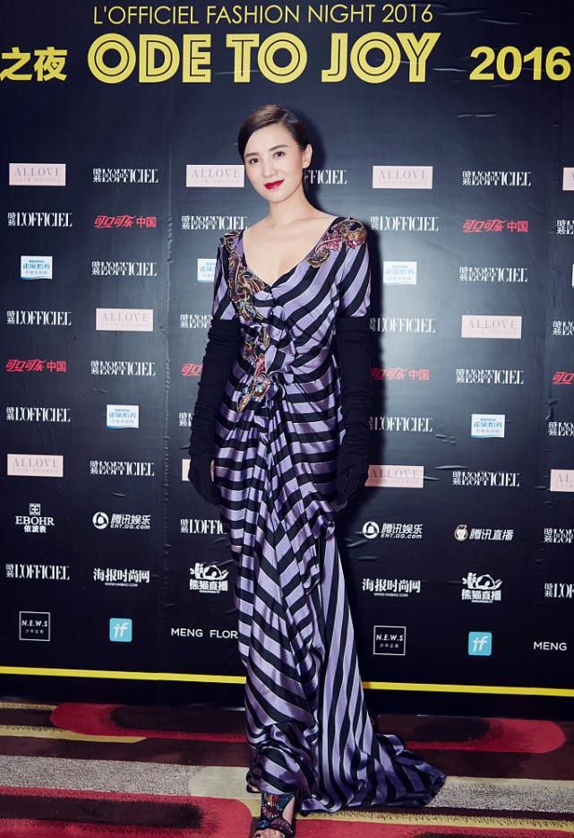 海清 海清宋佳真有成熟女人的美感，同穿裙装各显风韵，气场都挺足的