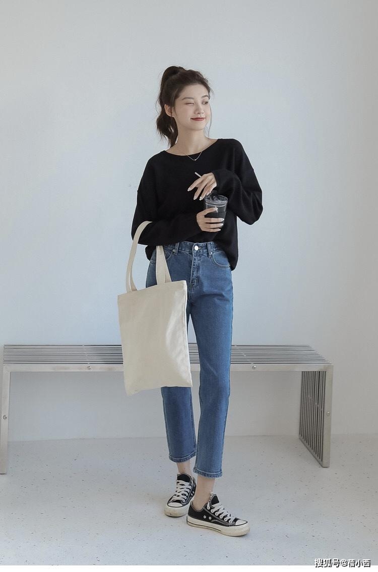 卫衣 越简单越高级!早秋推荐4条长裤,搭配卫衣、毛衣、衬衫都很时髦