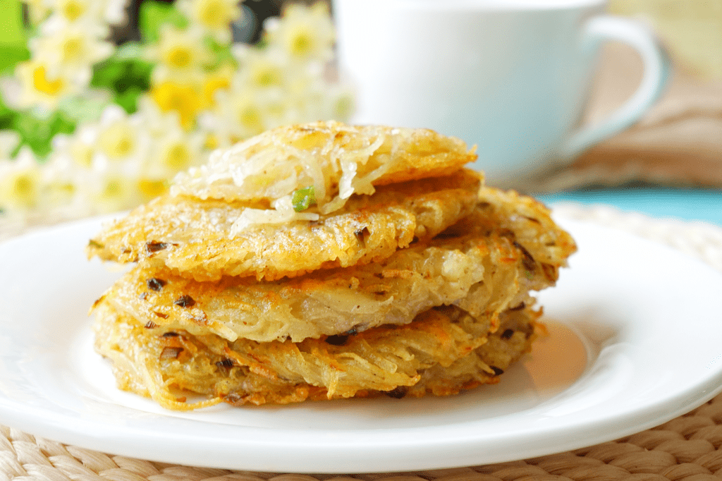 因为|简单好吃的土豆丝饼，10分钟轻松做好早餐，干净卫生还省钱