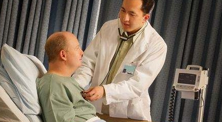 黄豆|有糖尿病的人,这5种食物要忌口,喝1茶,吃两豆,血糖慢慢降下来