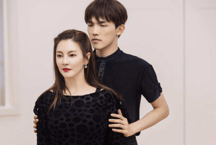 因为|真不愧是张雨绮！节目中竟上演“逃跑式”恋爱，我们该如何看待？