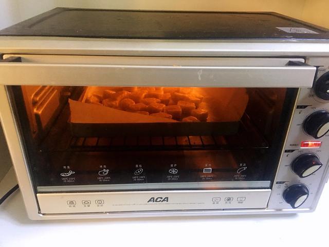 葱花|剩馒头有新吃法，可以和蛋液搭配，做成馒头煎蛋