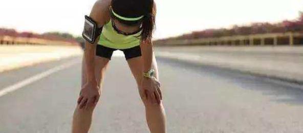 状态|起床先喝水还是先刷牙?很多人弄错了!醒后做这些事对健康影响大