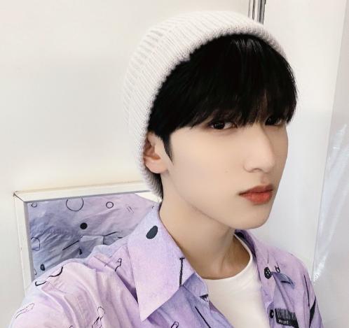 严浩翔晒自拍却将作业打码评论区道出原因给他留点颜面