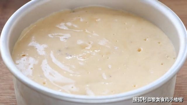 做法|教你1碗面粉4个鸡蛋做蛋糕，不用烤箱不用电饭煲，新手一次成功