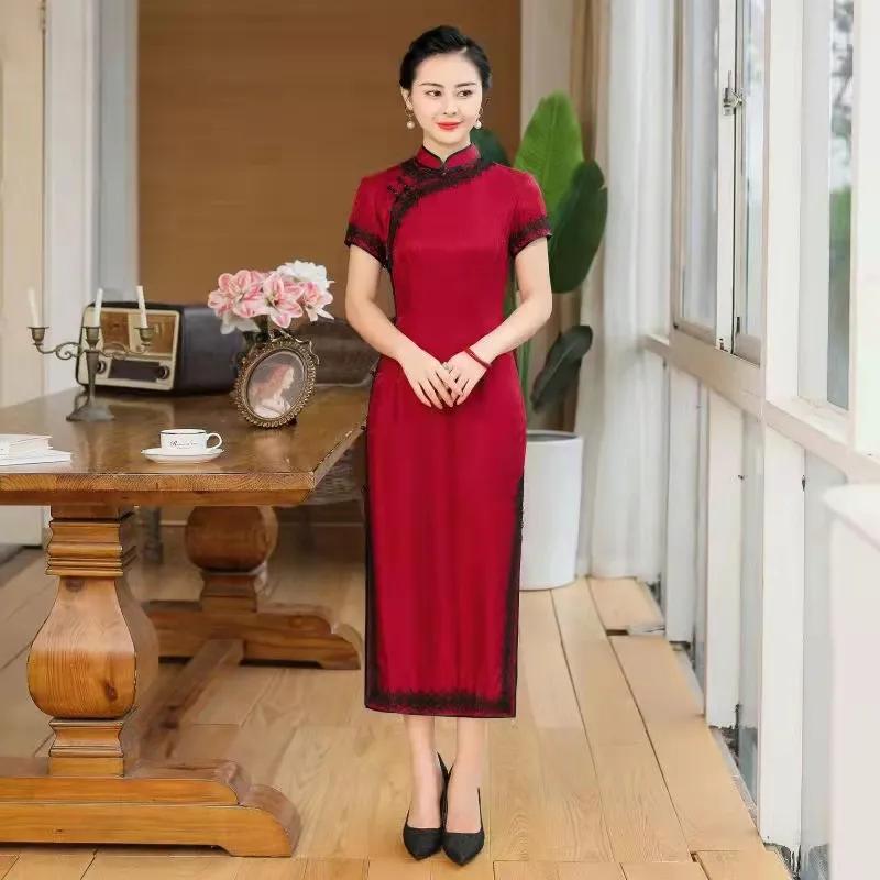 主角光环 妈妈宴会旗袍装，主角光环，端庄大气彰显她们典雅风韵与知性魅力