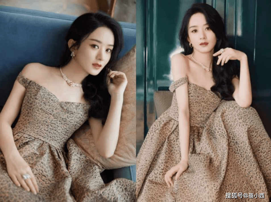 赵丽颖 赵丽颖恢复单身后穿衣风格都变了，穿豹纹连衣裙配长卷发，太惊艳