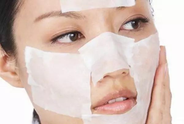 油性女人平时怎么补水好？皮肤科医生教你，简单又正确有效补水！
