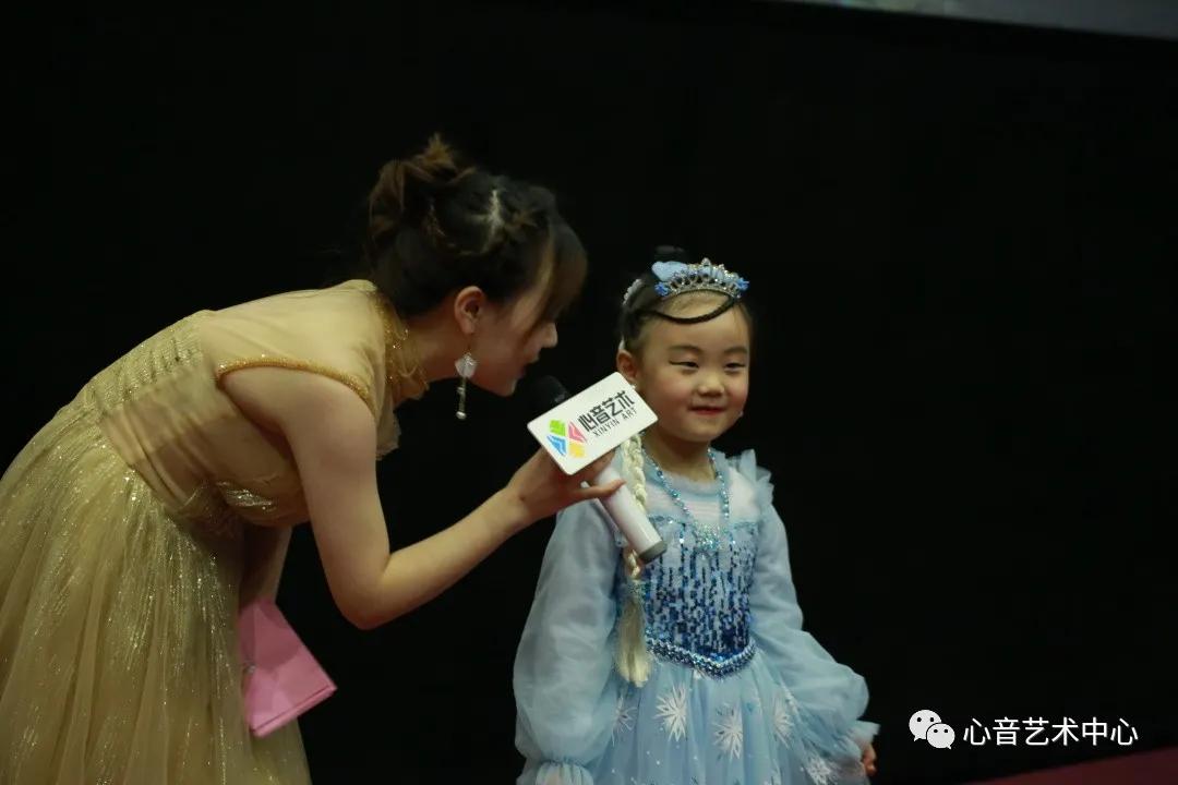 杨丽洁|喜讯|《皇帝的新装》盛大首映