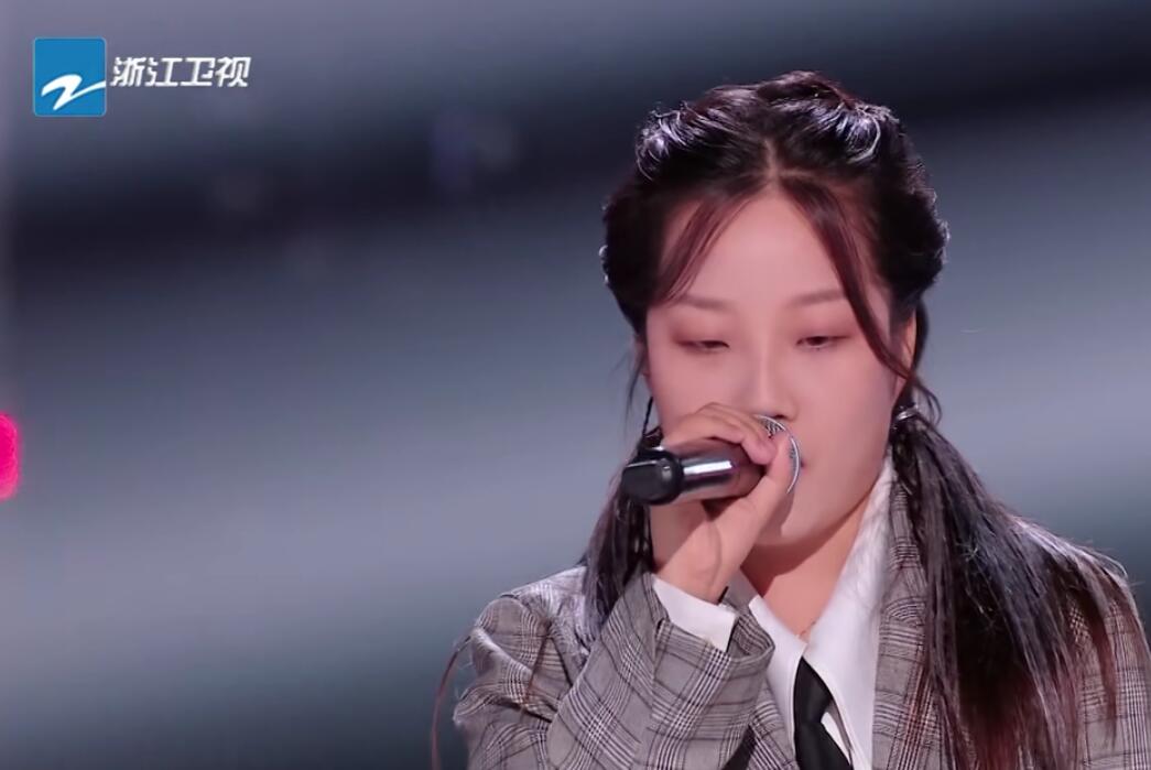 开口第一句就唱错歌词这都能赢中国好声音彻底变味儿了