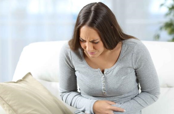 进行|吃饭后，若有四个迹象，可能不是单纯的消化不良，需尽早检查