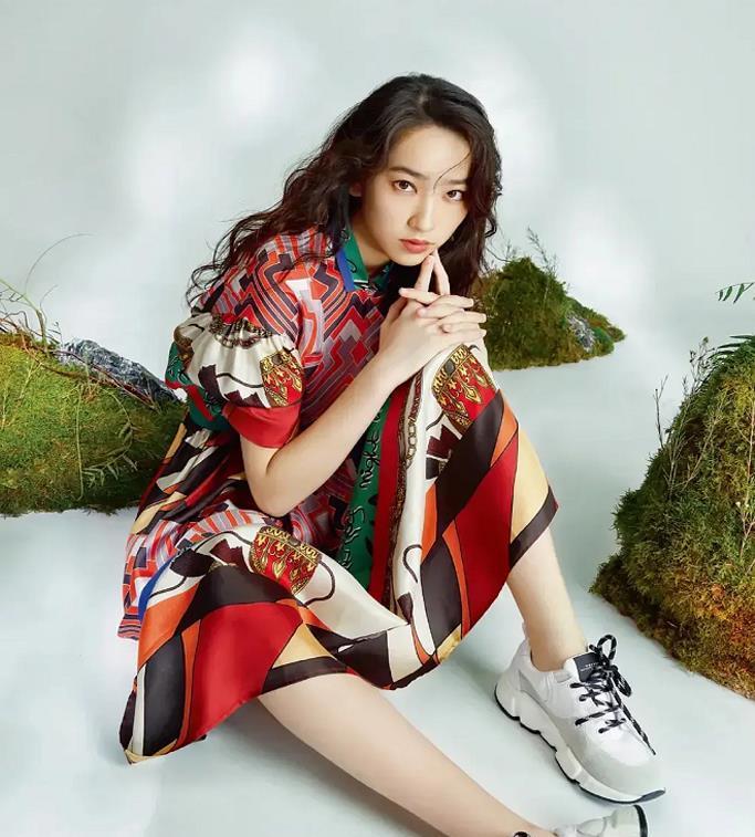 林恺铃 星二代比美！邱淑贞女儿似妈翻版，任晴佳气质佳，林恺铃衣品好