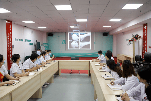 细胞|安徽合肥华夏白癜风医院开展临床技术研讨，强化白癜风学科建设