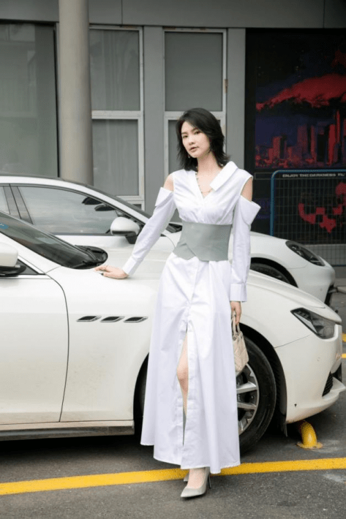 身材 国庆出游上镜必备的心机单品，你还不快来get这件美人计！