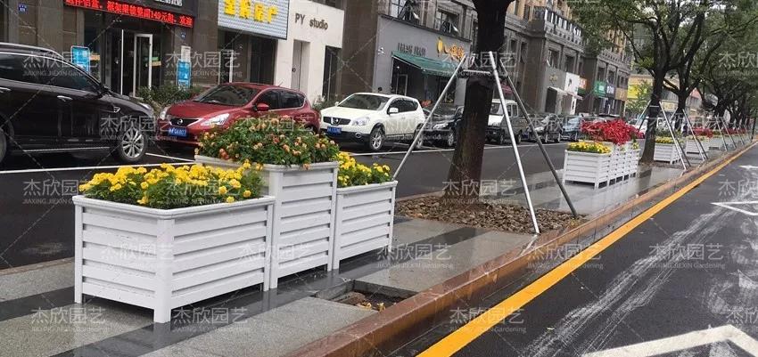 需求 彩色花箱满足更多道路需求