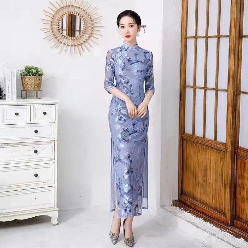 从容 优雅的长款蕾丝旗袍裙,让你穿出自信与从容,表白你的娇柔与妩媚