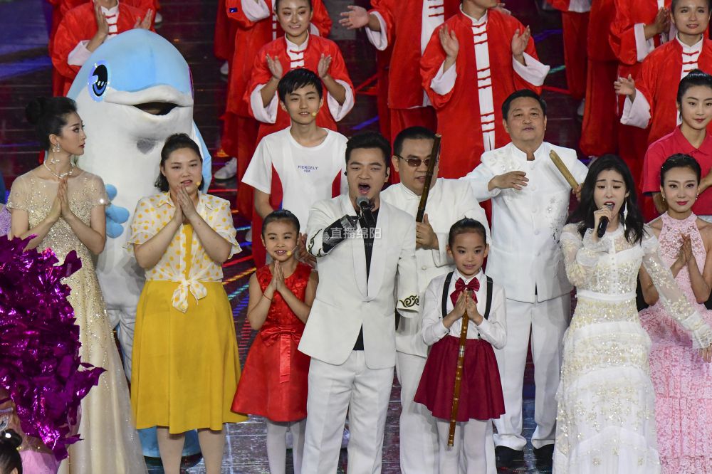 绵阳|吴刚：意外让他失去手臂 但歌唱给了他“翅膀”