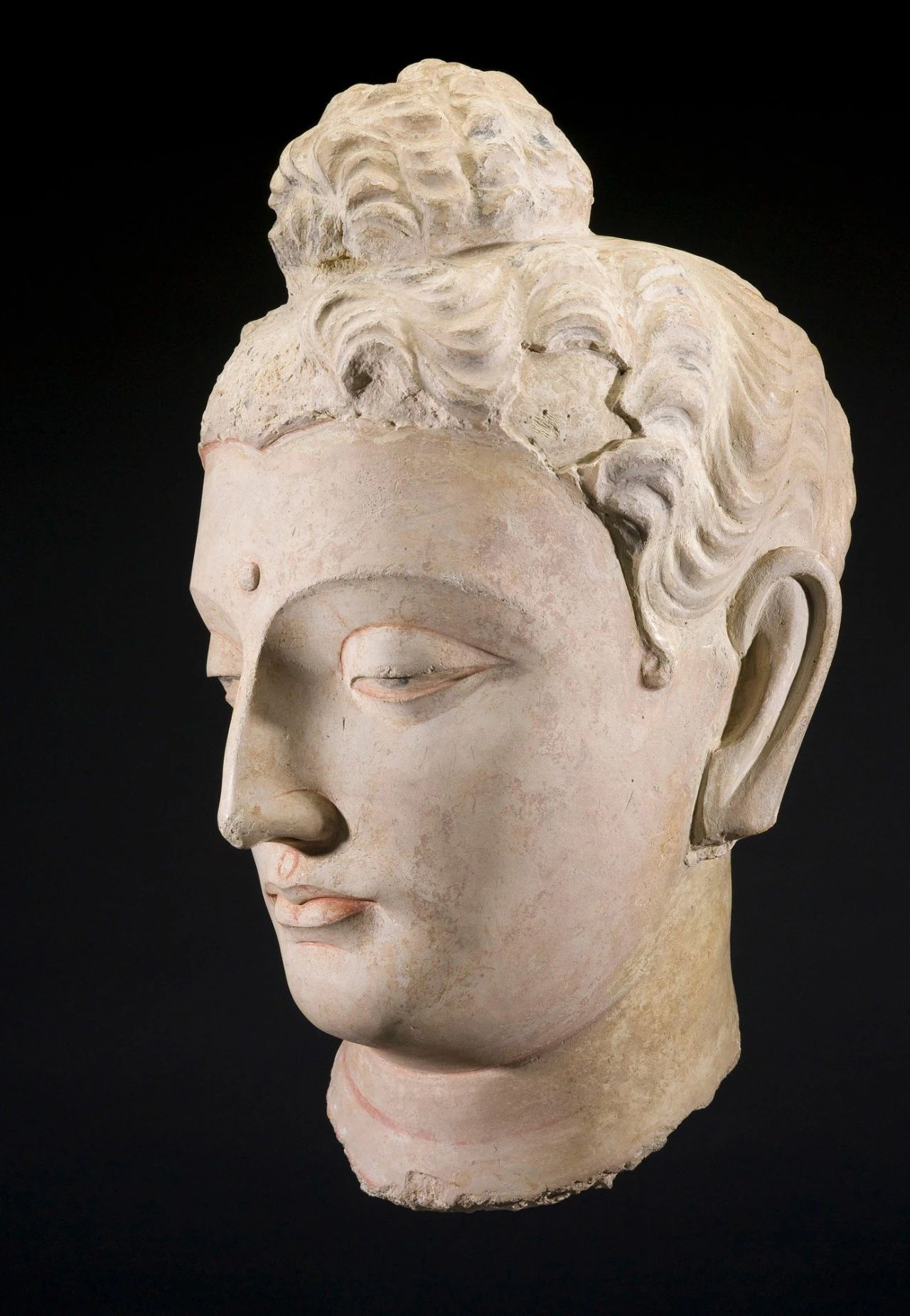 一尊来自阿富汗哈达佛寺遗址出土极美的犍陀罗佛首