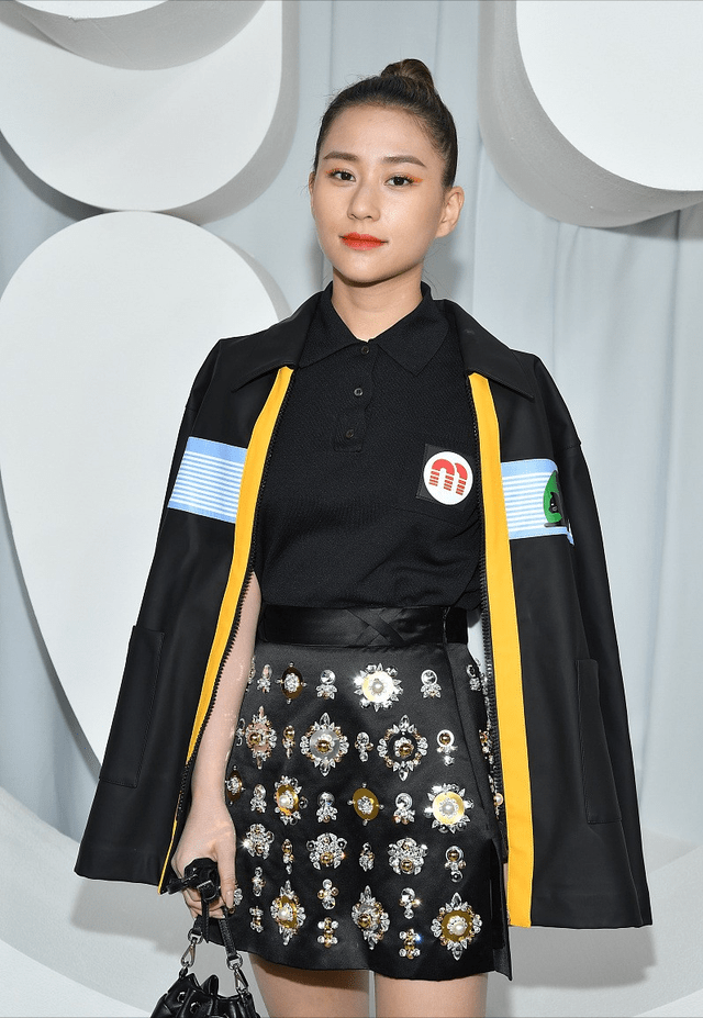 超越 何超莲杨超越穿同款裙子,更看得出区别,出身豪门真不一样