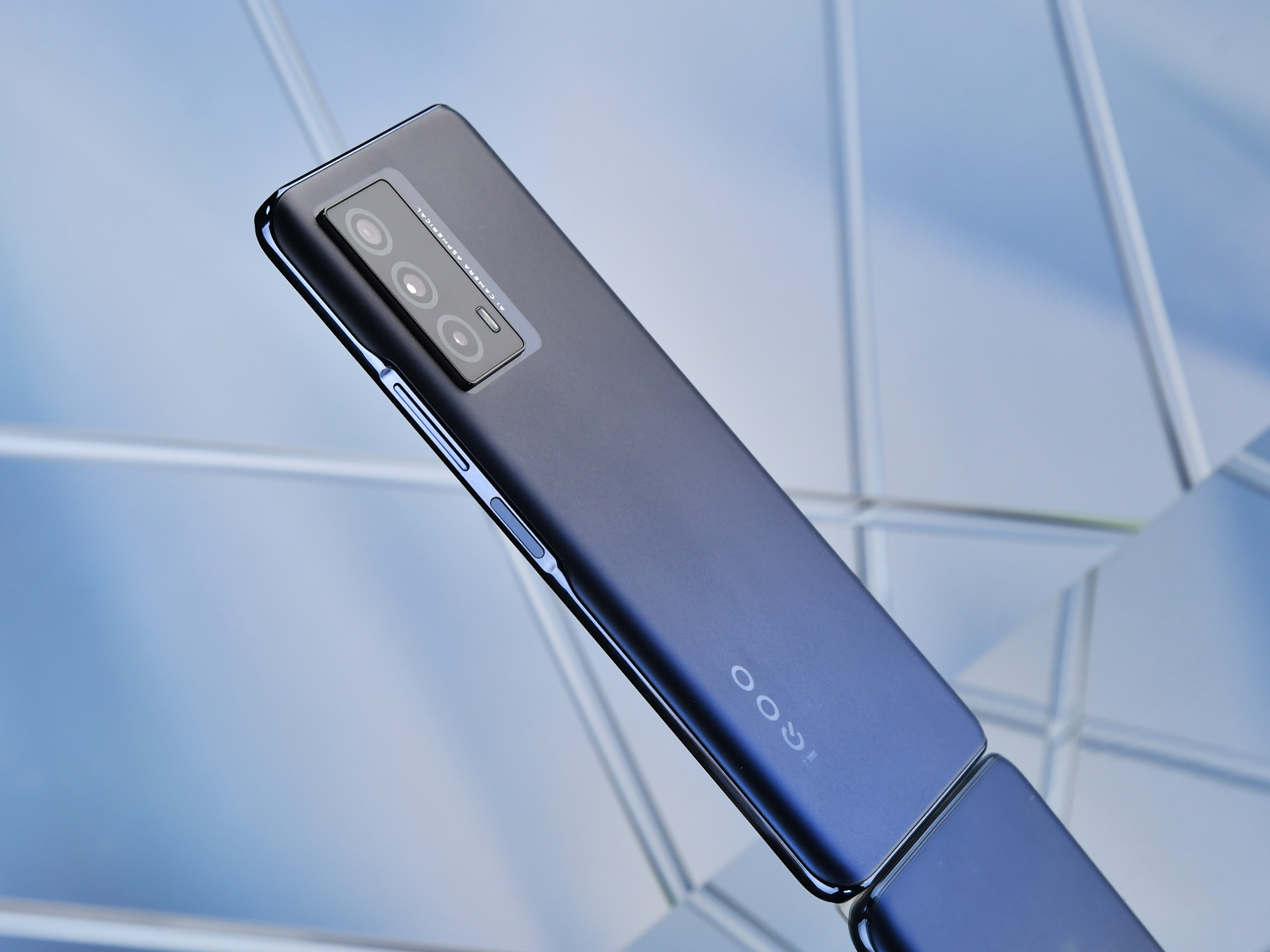 仅售1899元,5000毫安 120赫兹 双模5g,越级性能先锋续航天花板_手机