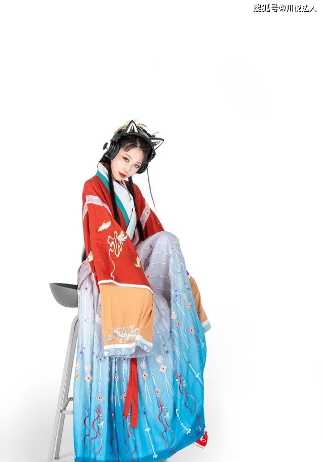 角色 当“汉服”与“电竞”相遇，本以为是在搞笑，没想到效果很惊艳