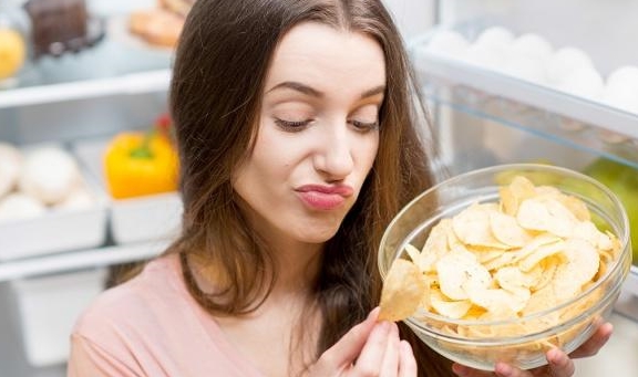 時間|一天中最易“發胖”的3個時間點，控制好了，減肥也就小事一樁了