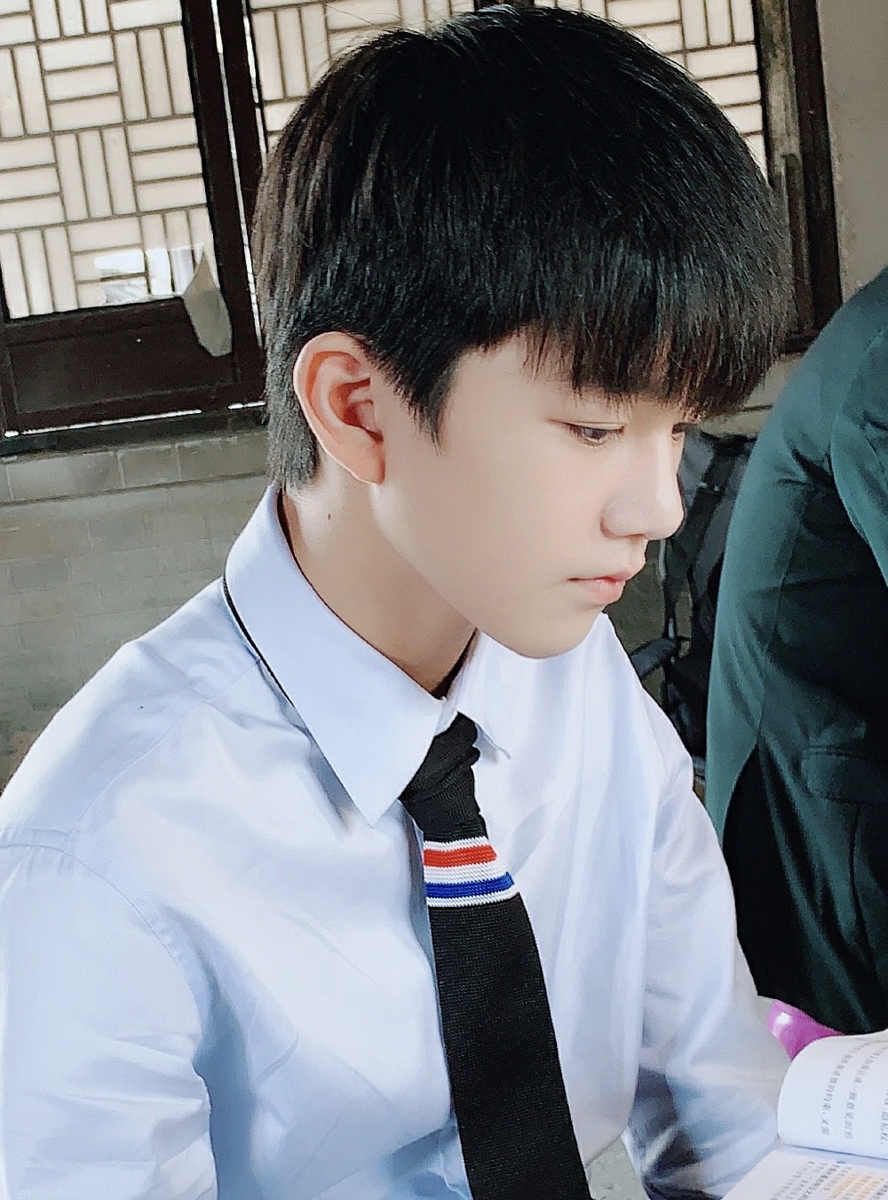 一生一世收官神仙弟弟周生仁谢幕演员刘若谷潜力无限