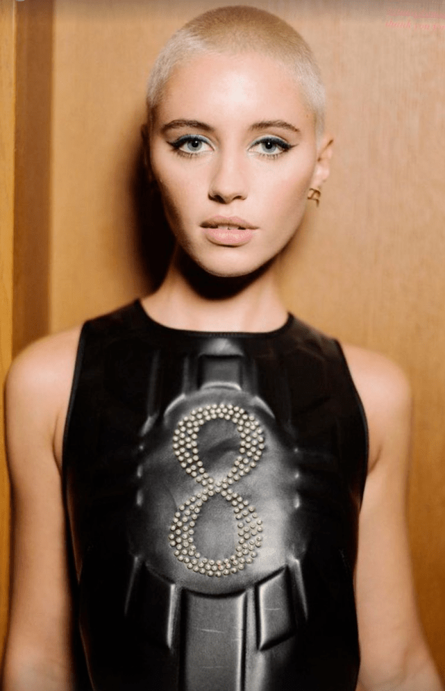 原创木村光希等众多星二代齐聚时装周裘德洛女儿光头抢镜乔布斯女儿最