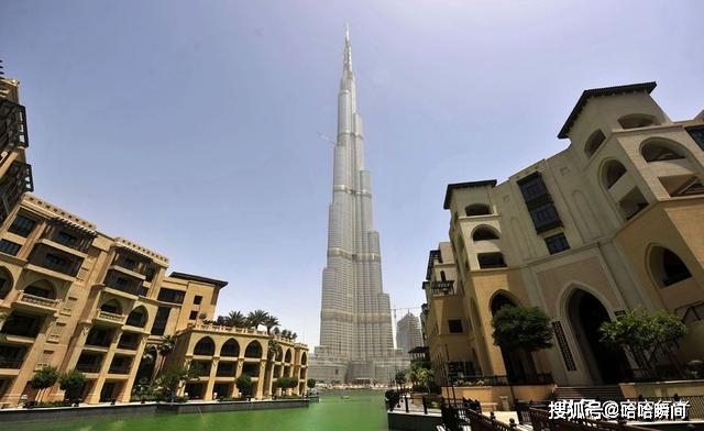 世界上最高的建筑，高度达828米，很多大片都想在此取景
