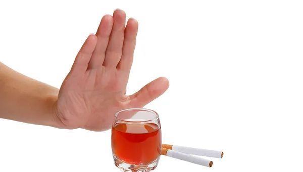 肾脏|晨起有4个表现，是肾在求救！5类人尤其要注意，别等肾衰竭才后悔