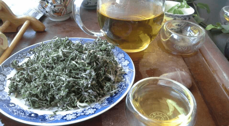 茶叶能泡脚不 240c3a4dd33849748fea51eec79cf717.png