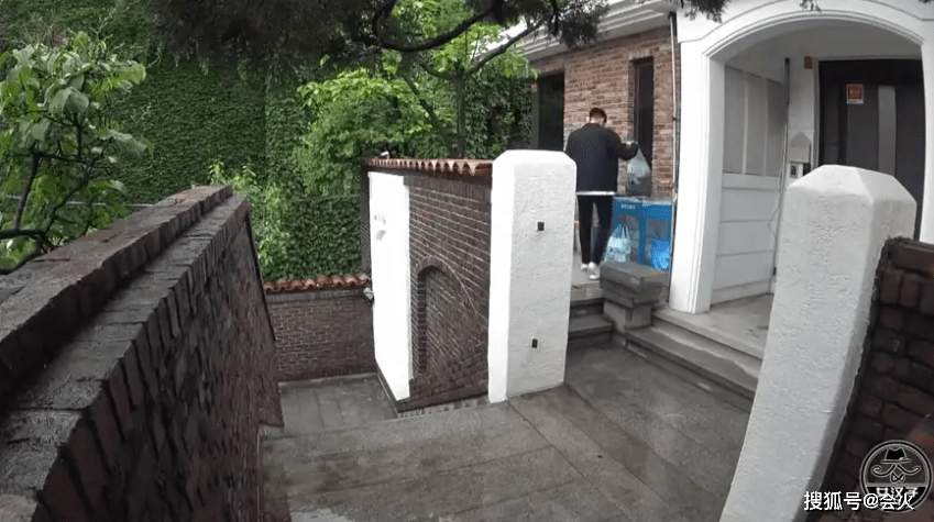 因为|恋爱综艺又出新招！和前任一起上节目，修罗场结局比韩剧还抓马？