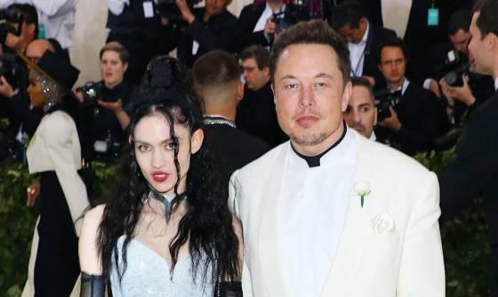 格莱姆斯|埃隆·马斯克与女友传分手，女方笑称想殖民木卫2，建一个太空公社