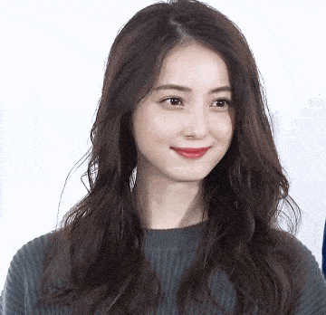 佐佐木希 “日本素颜最美女星”佐佐木希的百变时尚穿搭,每一套都好看