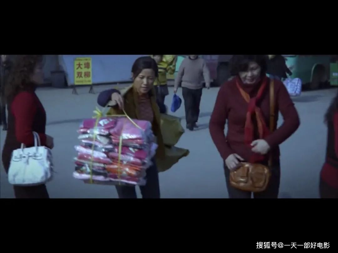 生活|扎心的“泼妇”,不容错过的冷门高分电影《万箭穿心》