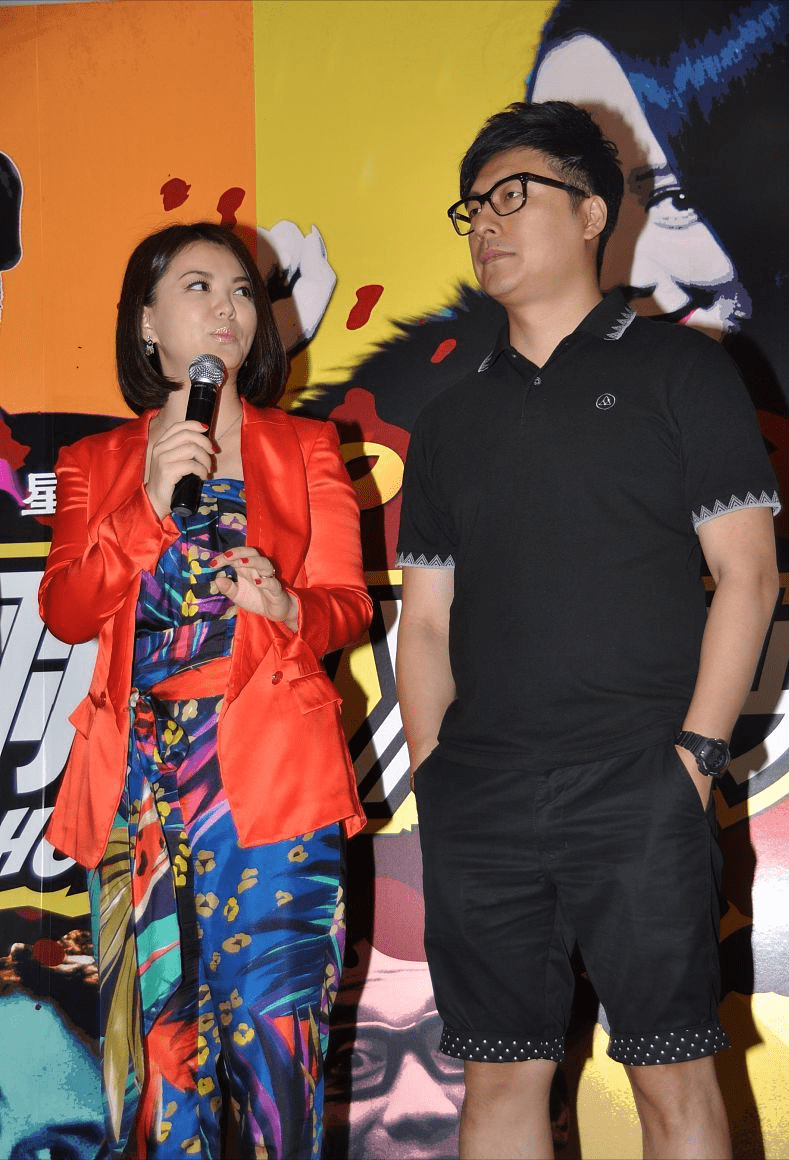 整体 李湘微胖却喜欢穿印花装,活泼大方不俗气,难怪王岳伦心无旁骛