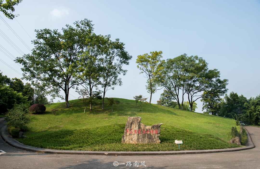 景点|重庆冷门景点，说是电影主题却没有星光，免费开放几乎没有游客