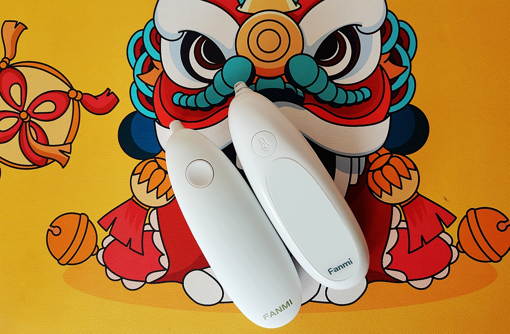 凡米发光耳温枪评测:秒速测温 高精度传感器,精准测宝宝体温