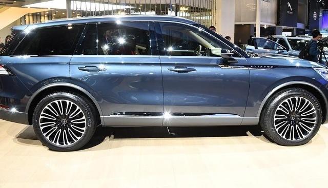 啥叫五座豪华车 cc5e08bef8d94db19a4c13d4e6f59306.jpeg