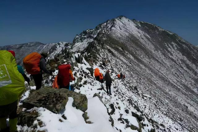 非法穿越"鳌太线",一驴友失联超7天,天气恶劣搜救队被迫撤回_太白山