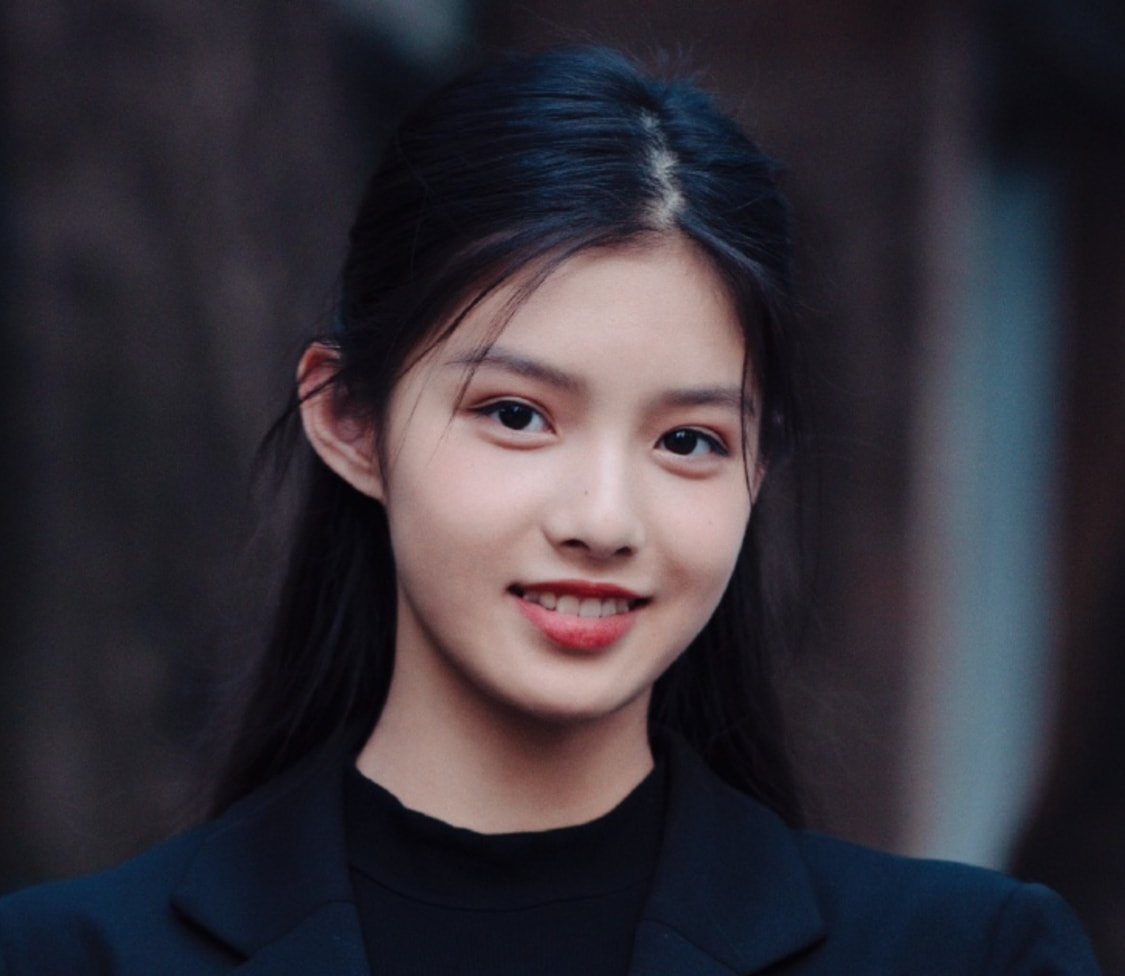 围巾|《长津湖》：全片唯一的年轻女演员，什么来头？