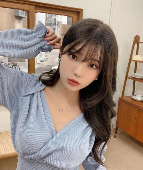 女孩子 温柔才是人间宝藏,三套女人味十足的穿搭安排上,做个温雅的女神