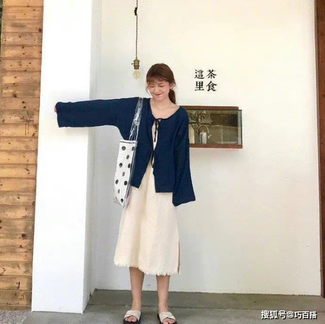 身长 秋冬天连衣裙别乱选，根据这三点挑，上身效果绝不会很差