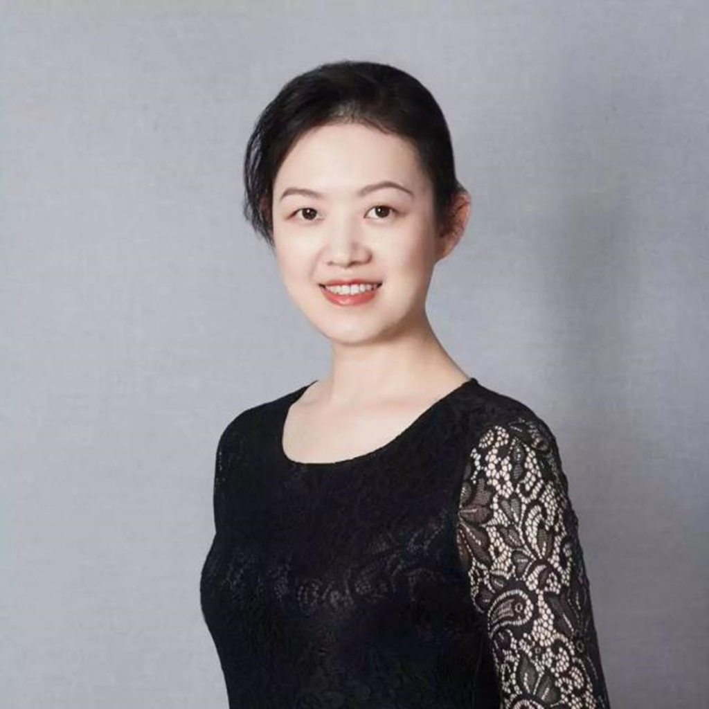 刘颖进入了北京大学工作,虽然只是一名助教而且收入有些低,可她却非常